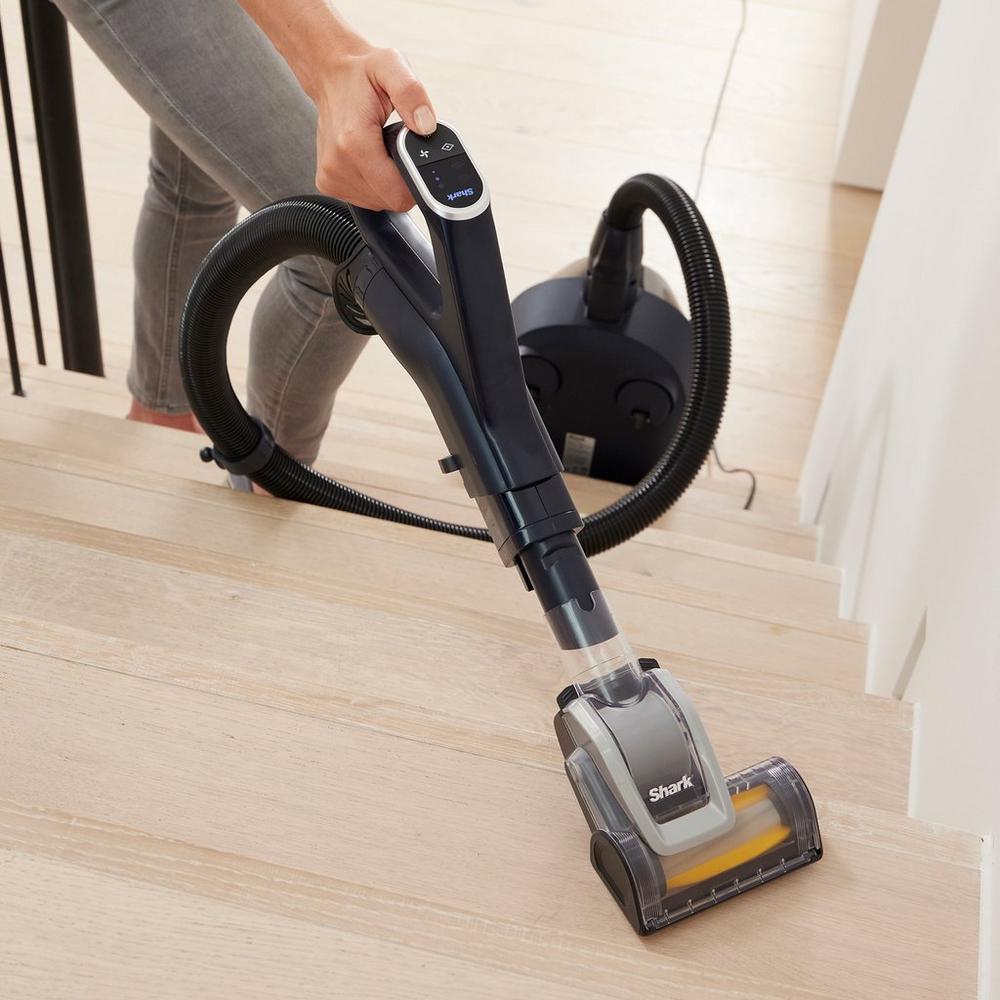 Appliance Electronics Shark CZ250UKT Bagless Cylinder Vacuum Cleaner